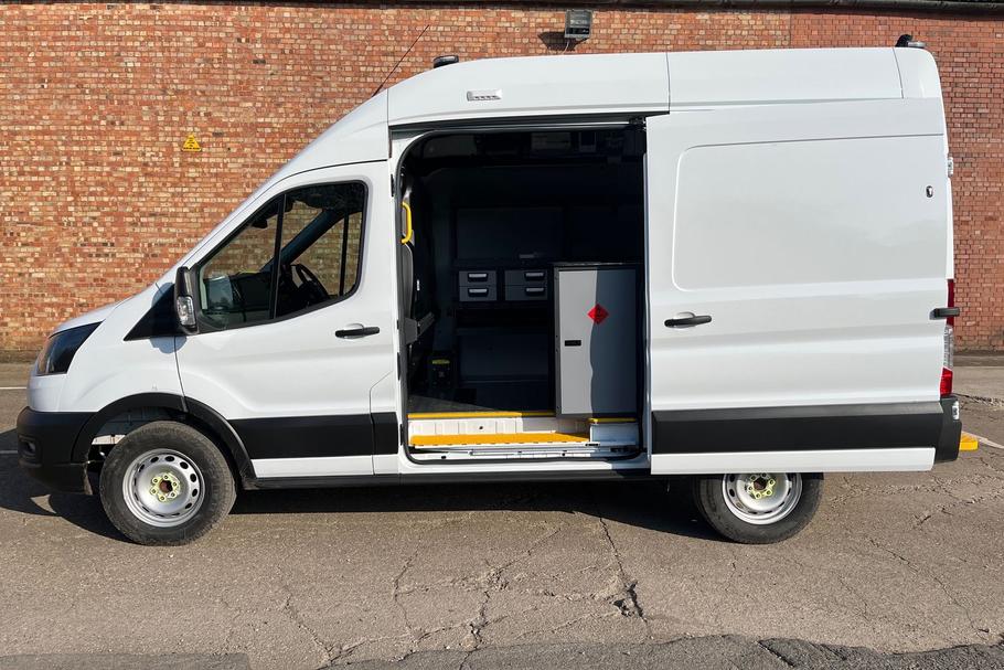 Used FORD TRANSIT BG75MKZ 5