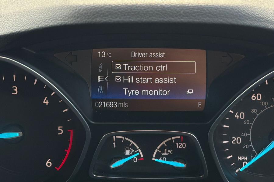 Ford KUGA Photo autoimg-43a50105d17fb9826b61f364574b32969e199a61.jpg