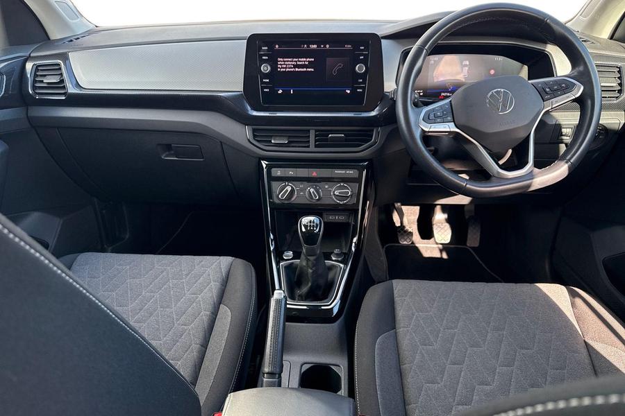 Volkswagen T-CROSS Photo autoimg-43a6da953f802796449f17f3b05d137b5926473f.jpg