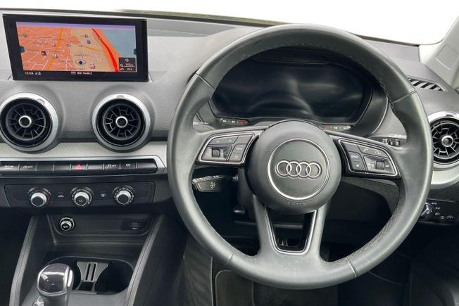 AUDI Q2 Photo 11