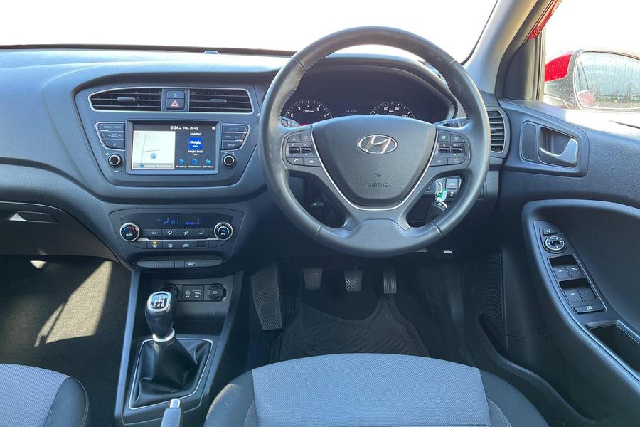 Hyundai i20 Photo autoimg-43a7fce7e4cbb5e4c8691ed6feec8a72ab552e10.jpg