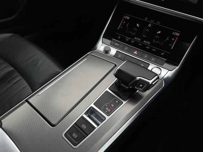 AUDI A6 Saloon Photo 42