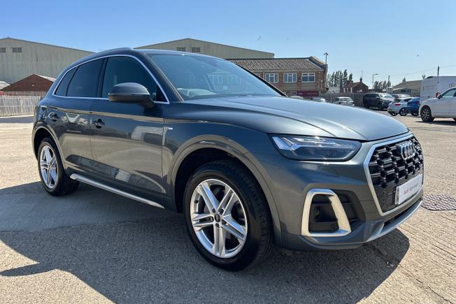 AUDI Q5 Photo 21