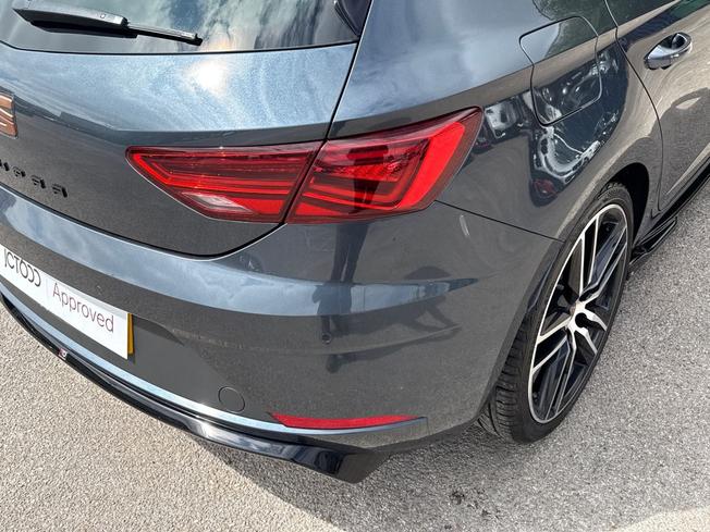 SEAT Leon Photo 18