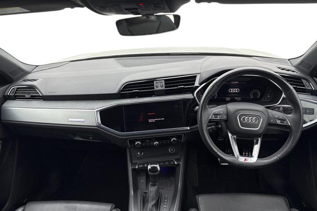 Audi Q3 Photo 10