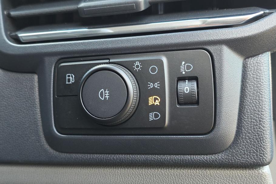 Used FORD TRANSIT CUSTOM WP75URZ 29