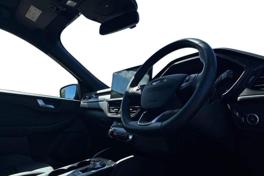 Ford Kuga Photo autoimg-43b3c32aecd9e8f8682f77e83bc3ebc70557d85e.jpg