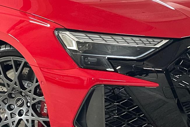 AUDI RS3 Photo 19