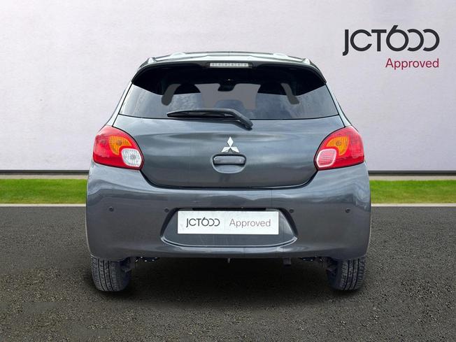 MITSUBISHI Mirage Photo 7