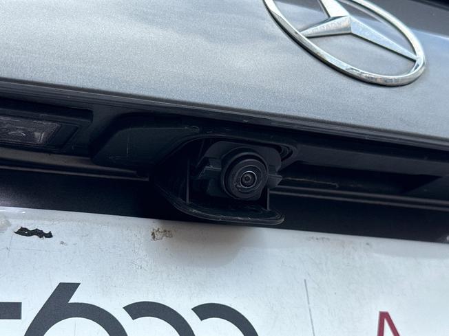 MERCEDES-BENZ Glb Photo 38