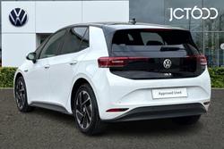 VOLKSWAGEN ID.3 Photo 3