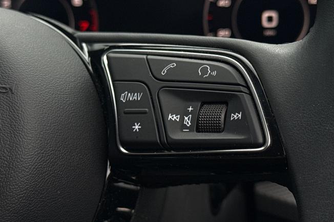 AUDI Q2 Photo 17