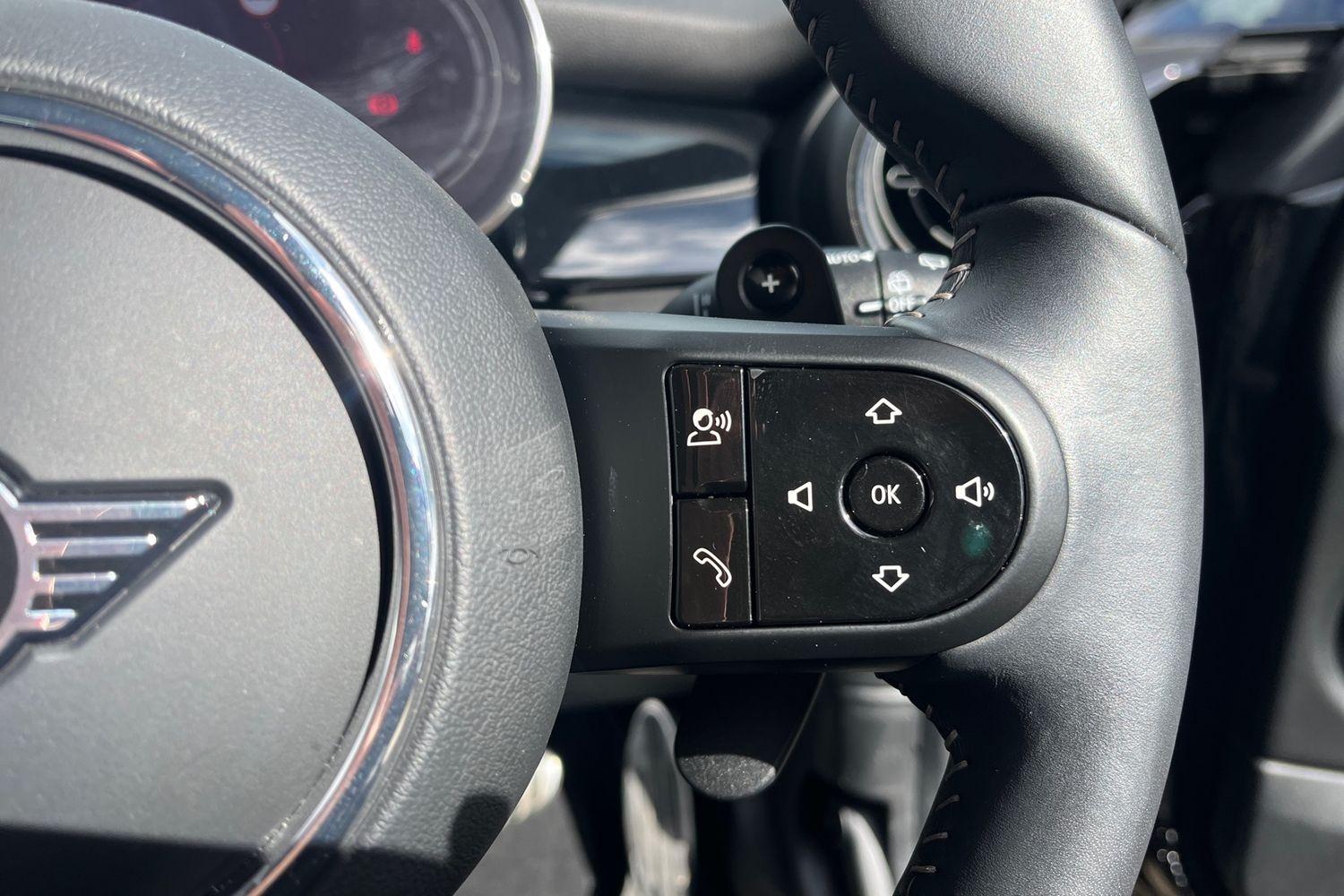 MINI Hatch Photo 25