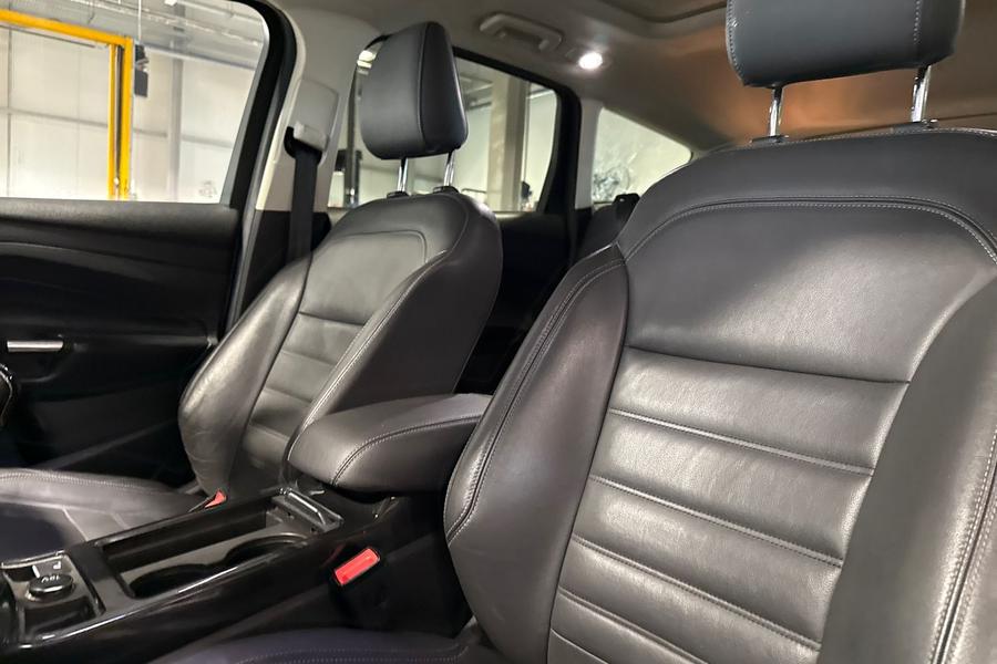 Ford KUGA Photo autoimg-43c322ab70ade8c6e1b32bee622718a41b06b24d.jpg