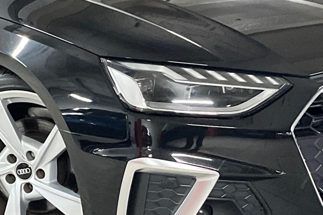 Audi A4 Avant Photo 19