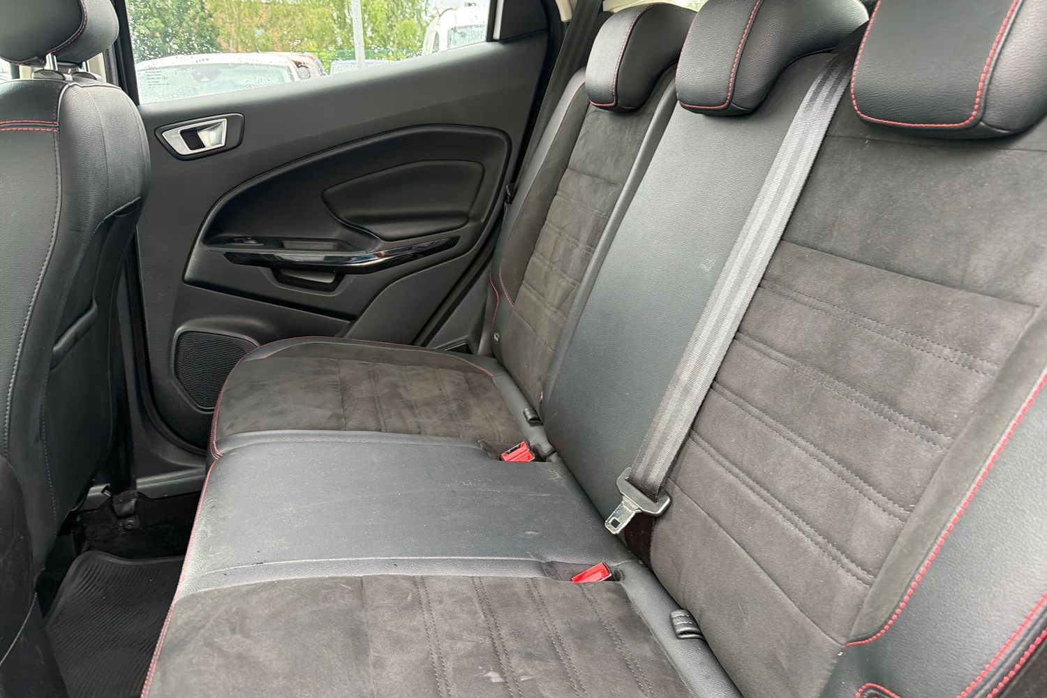 Ford ECOSPORT Photo 19