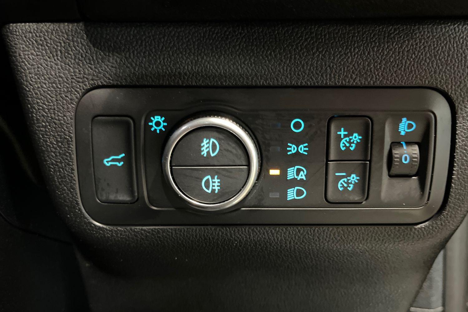 Ford KUGA Photo 28