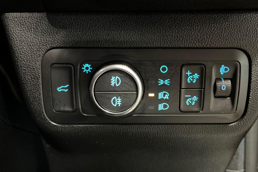 Ford KUGA Photo autoimg-43c6209b6f2b8db878452a8e4fd89a60f3d9e9ae.jpg