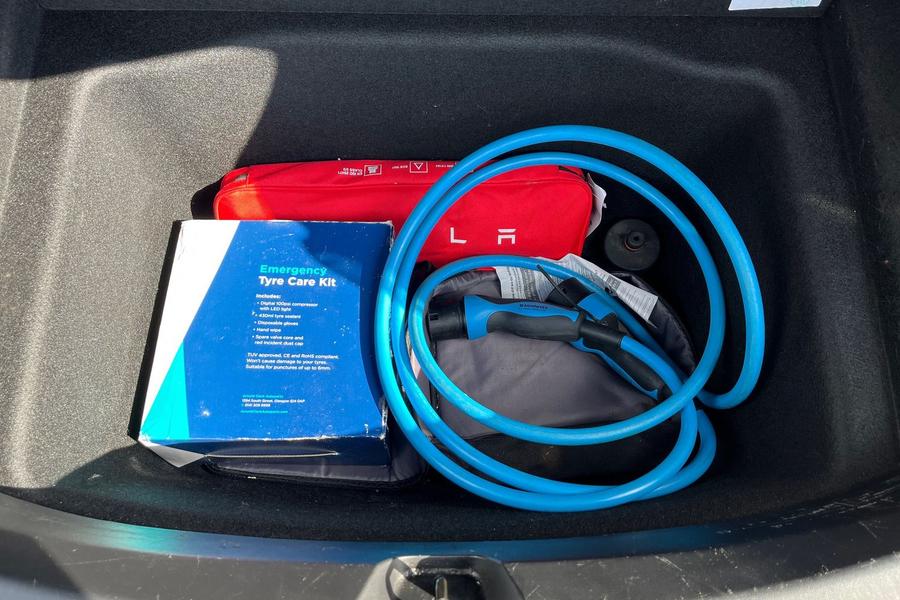TESLA Model 3 Photo autoimg-43ce77d4cbd396ca3d3b8c8737e2532c81e70134.jpg