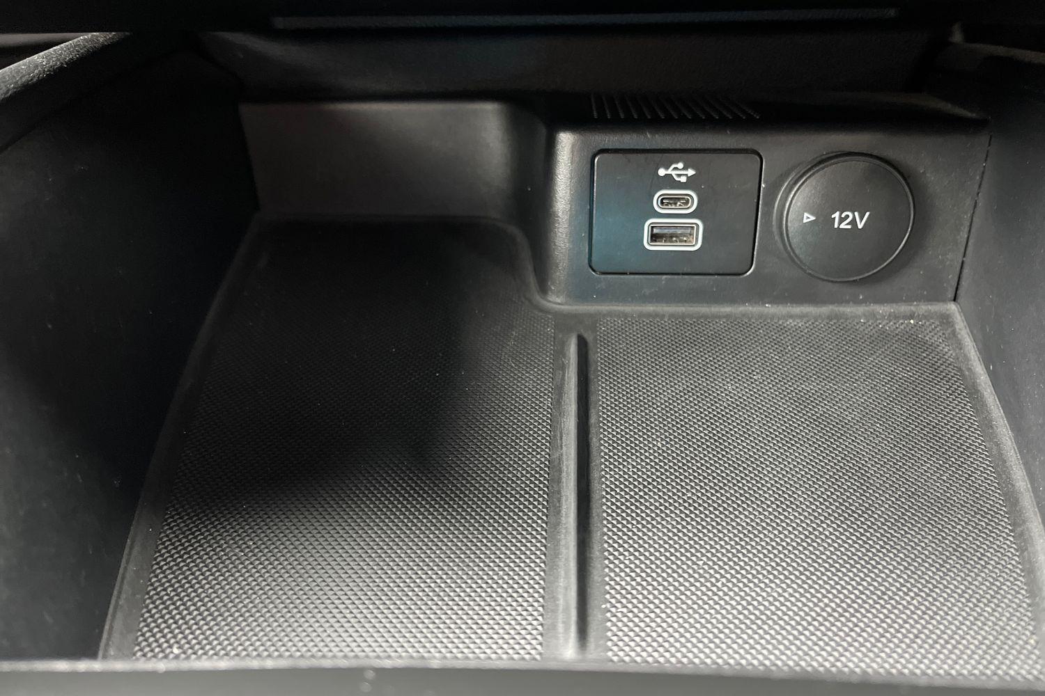 Ford FOCUS Photo 28