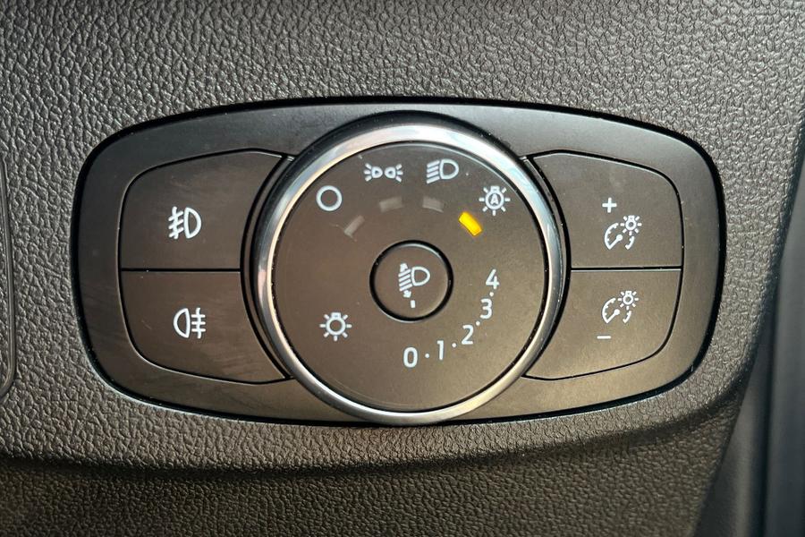 Ford Focus Photo autoimg-43cfd23f552edc4df4e2238adc74c30069c45ab3.jpg