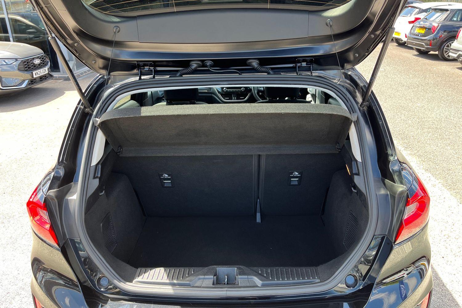 Ford FIESTA Photo 20