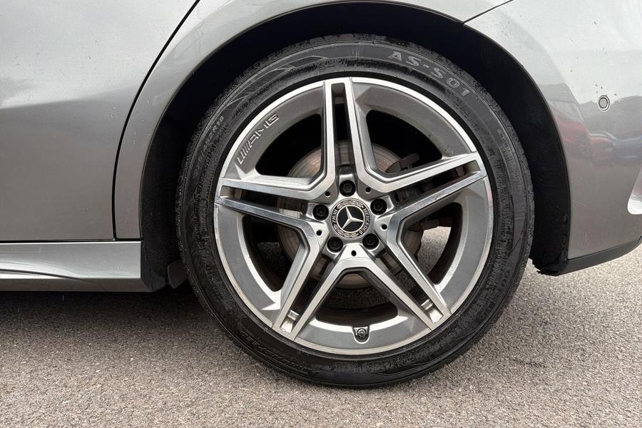 Mercedes-Benz A CLASS Photo autoimg-43d1a01373985efd7cb2cd044b1464ed3ae48651.jpg