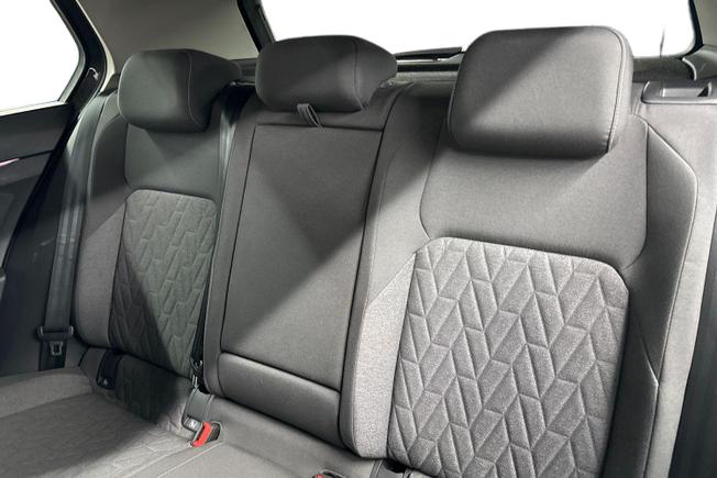 Volkswagen Golf Photo 9