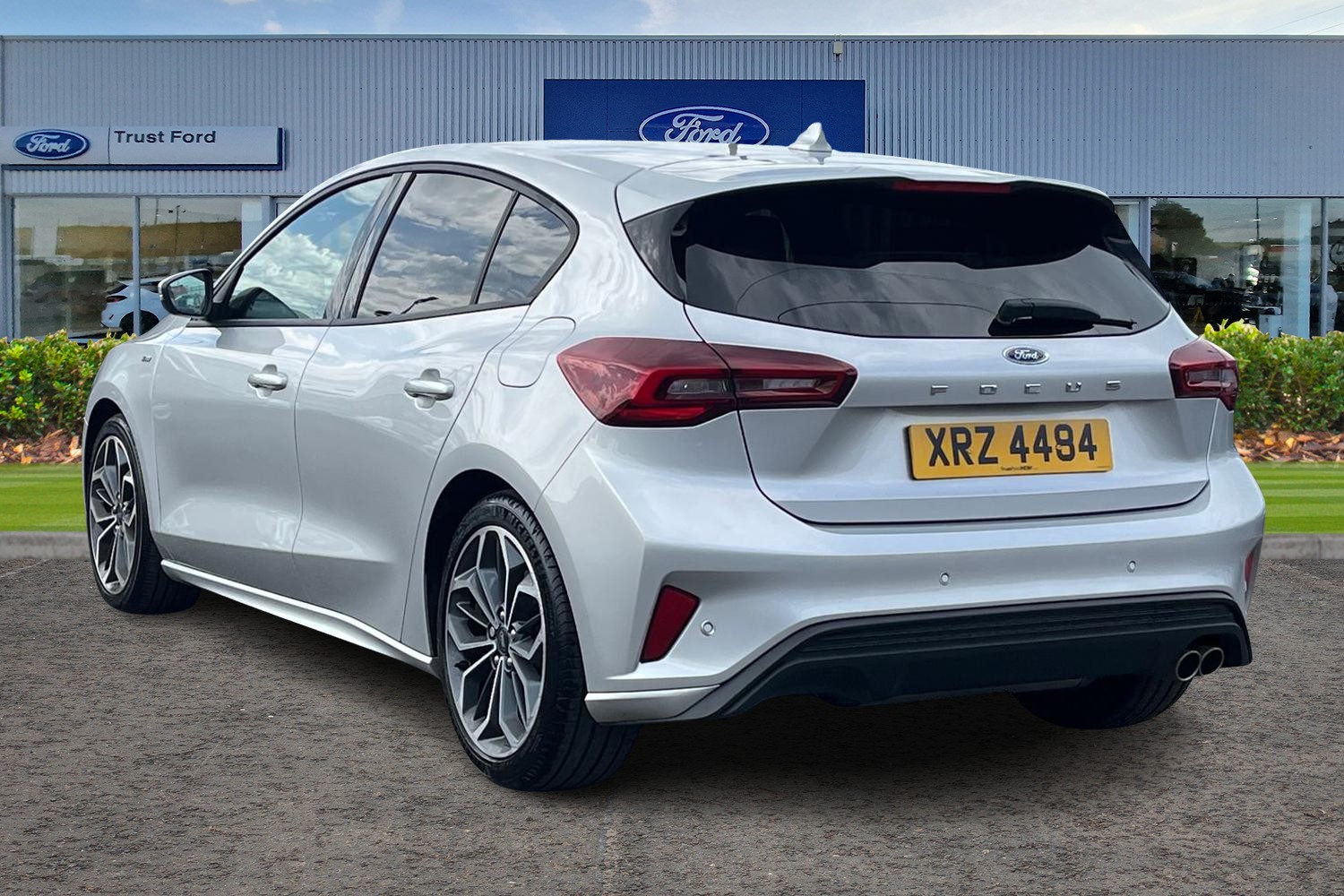 Ford Focus Photo 1