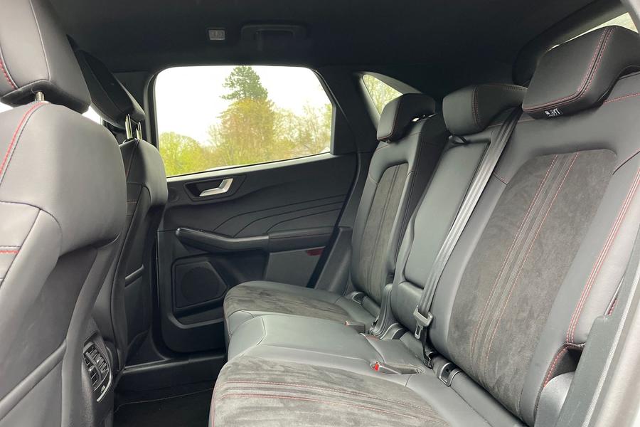 Ford Kuga Photo autoimg-43d4791919e7c87c055d87e8f2c6f7692036bb14.jpg