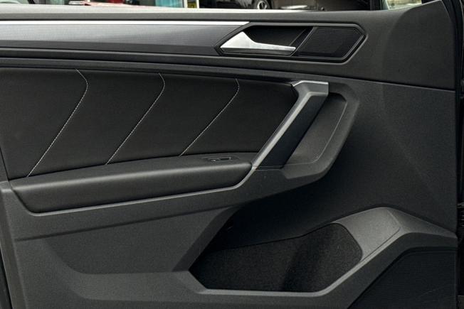 VOLKSWAGEN Tiguan Photo 47