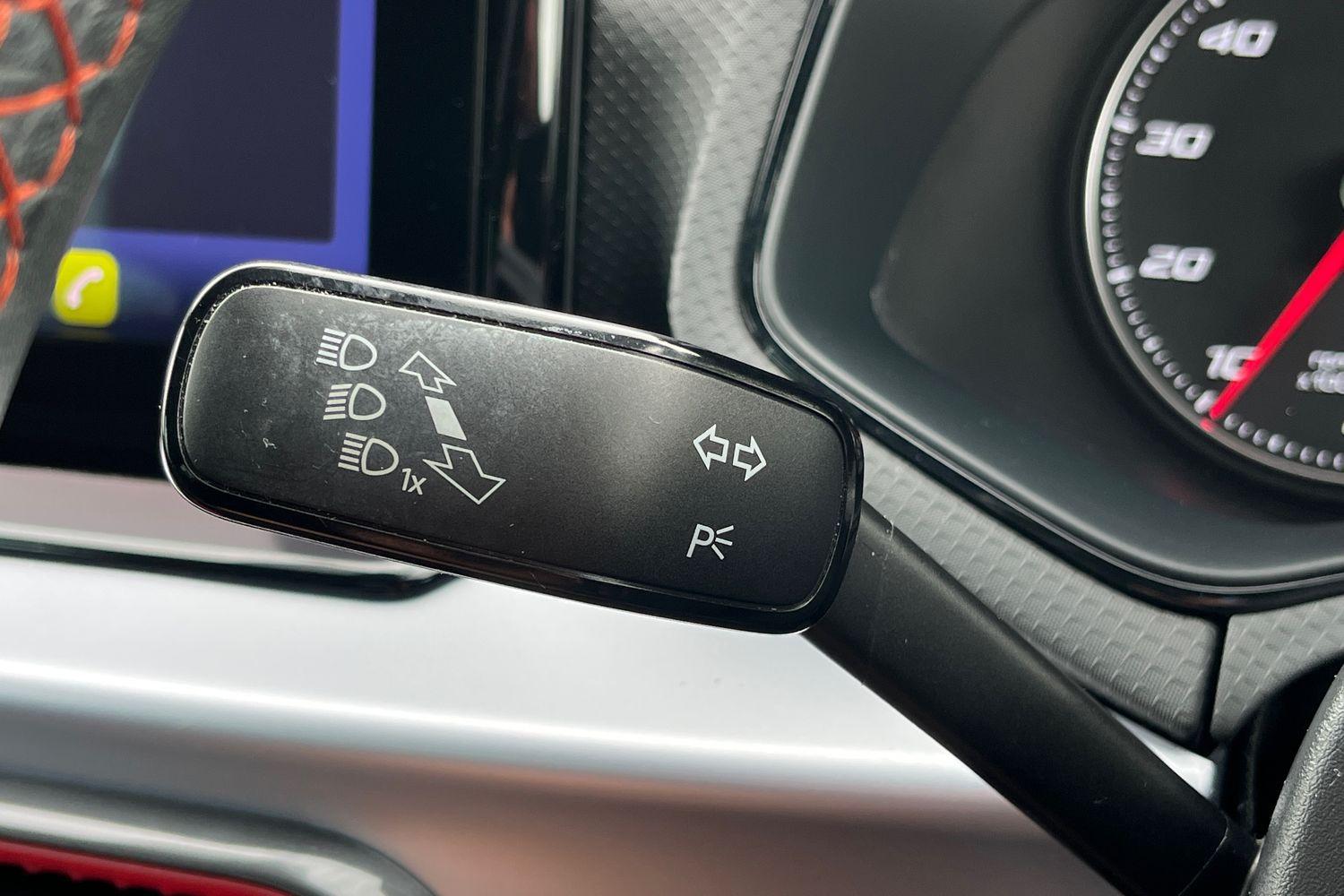SEAT Ibiza Photo 13