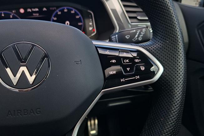 VOLKSWAGEN Tiguan Photo 17