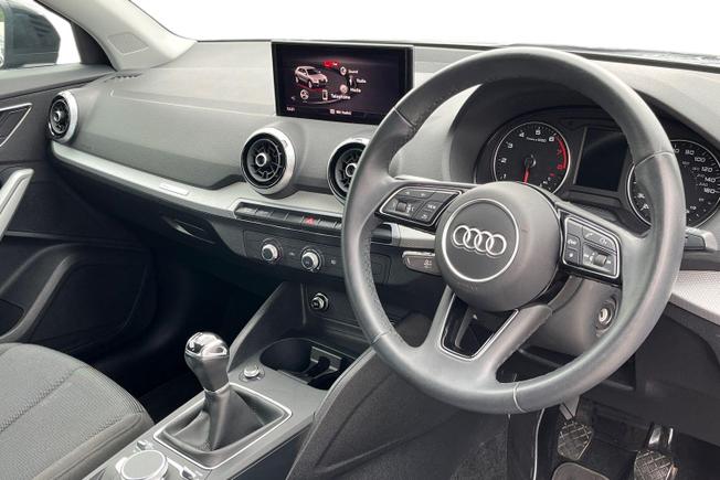 Audi Q2 Photo 6