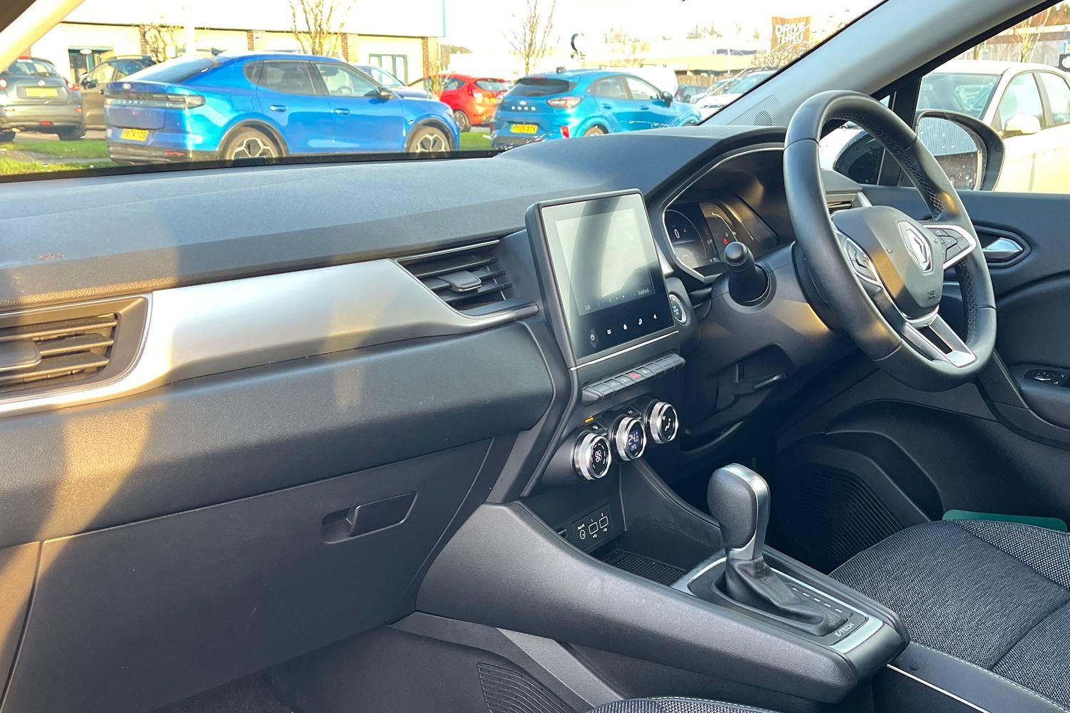 Renault CAPTUR Photo 17