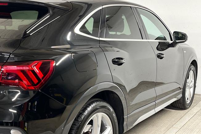 AUDI Q3 Photo 37