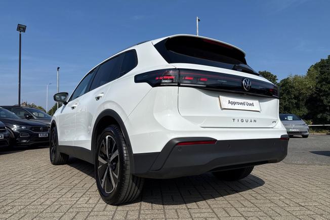 VOLKSWAGEN Tiguan Photo 34