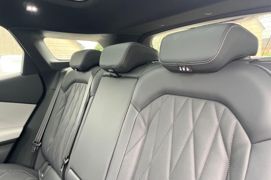 Ford EXPLORER Photo autoimg-43e64363a42d8da8acaf206329d1d0235d06f853.jpg