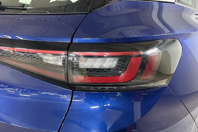 VOLKSWAGEN ID.4 Photo 18