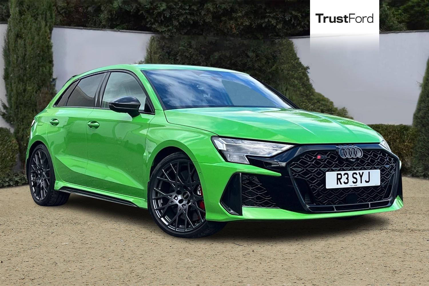 Audi RS3 Photo 0