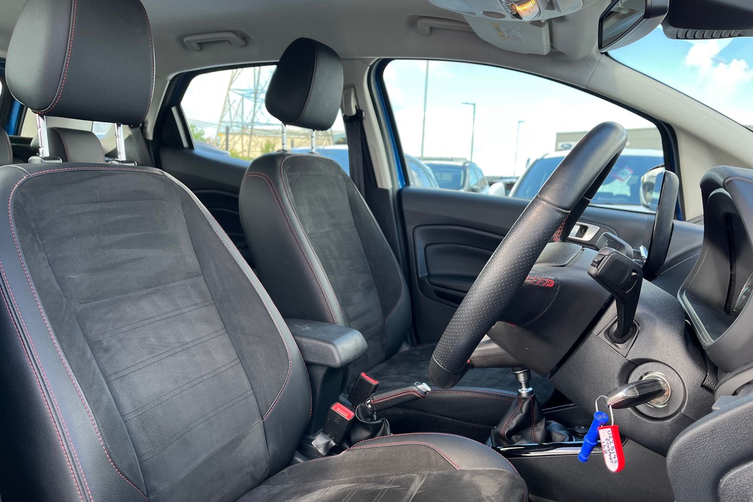 Ford EcoSport Photo 16