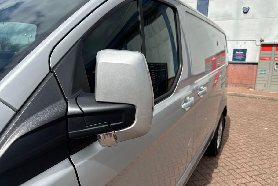 Used FORD TRANSIT CUSTOM BT21UFW 18