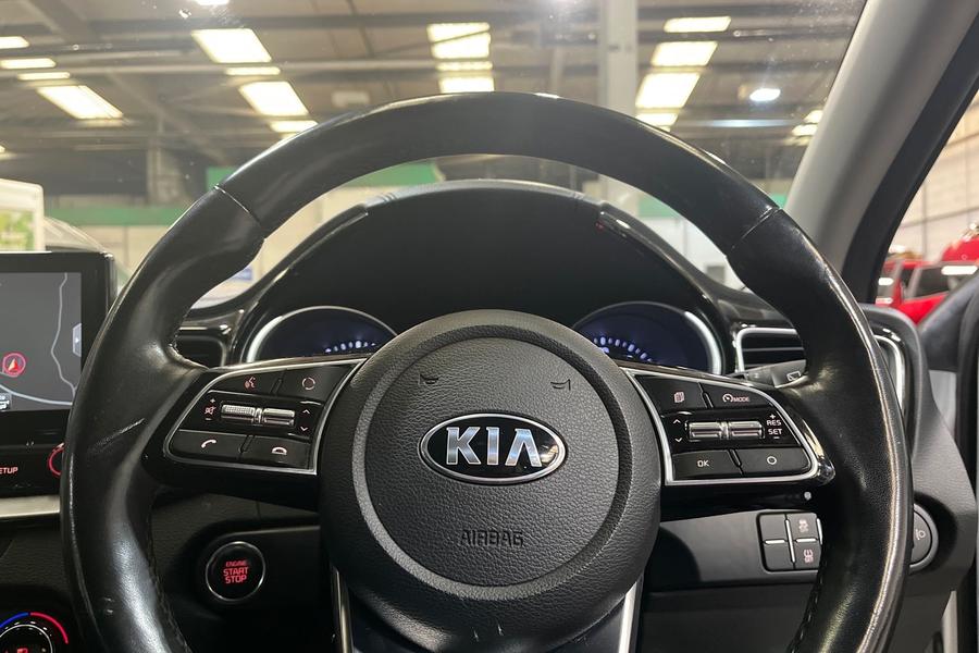 Kia XCEED Photo autoimg-43f6349ee3b0f309ee9c1b99a7bb723fc2aa5908.jpg