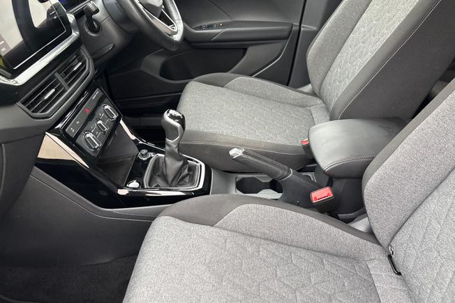 VOLKSWAGEN T-Cross Photo 28