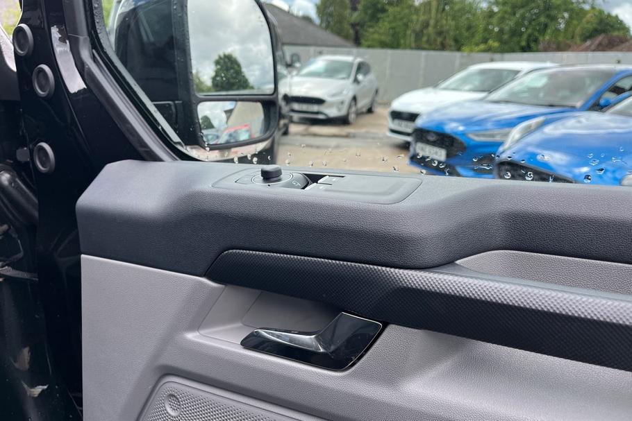 Used Ford TRANSIT CUSTOM KMZ9873 16