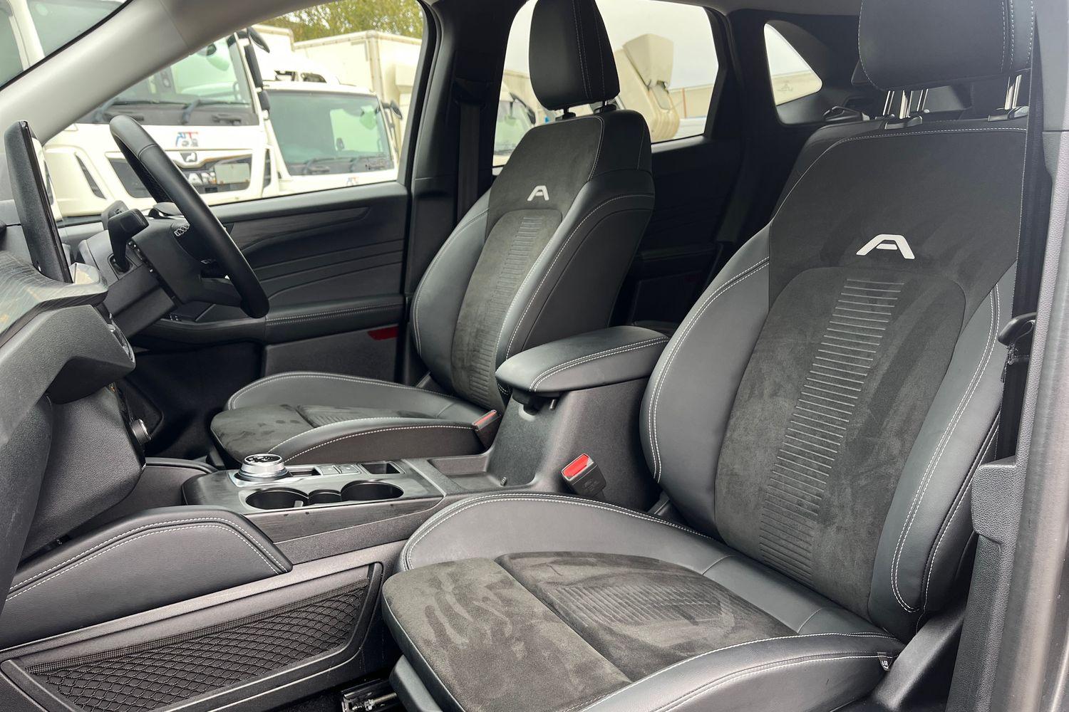 Ford KUGA Photo 18