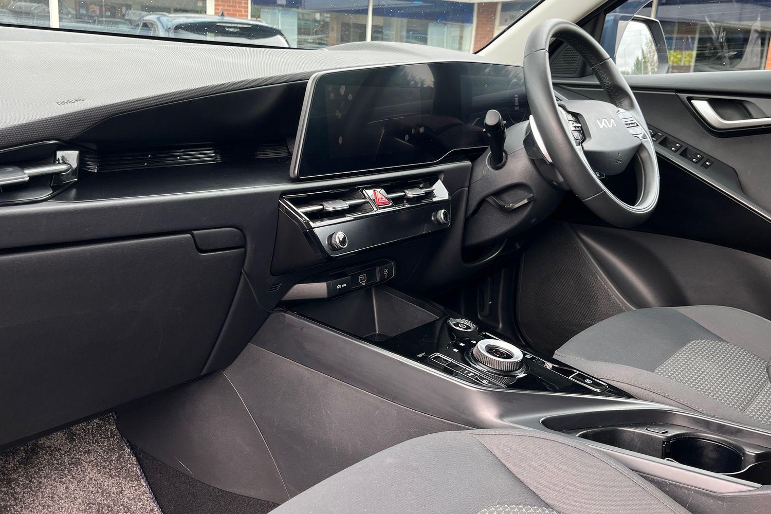 Kia NIRO Photo 17