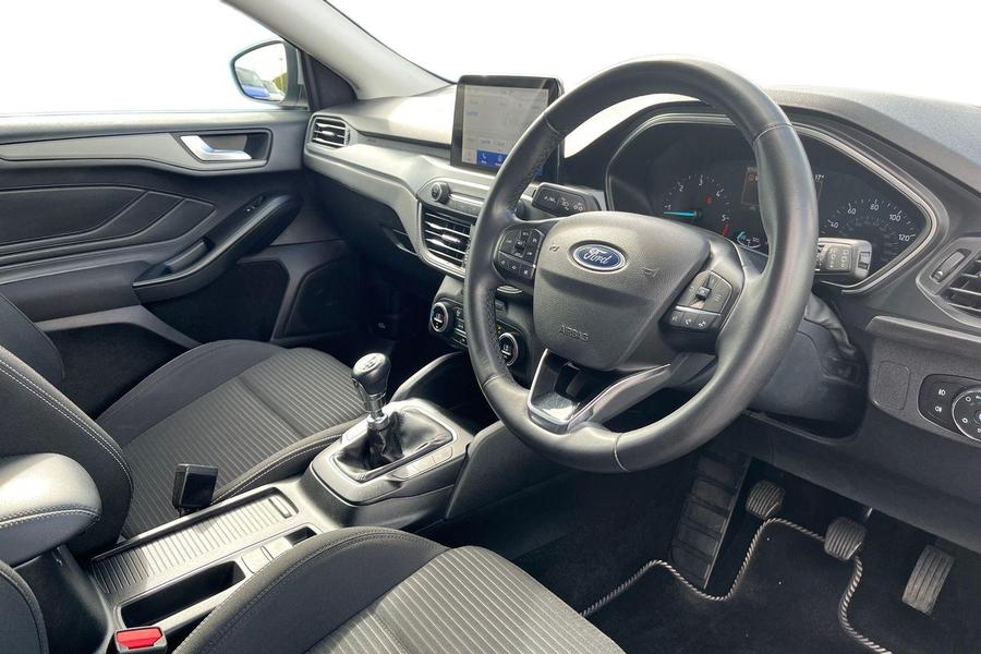 Ford FOCUS Photo autoimg-43fec93ab32ede714e5f9317611cc51999bfd709.jpg