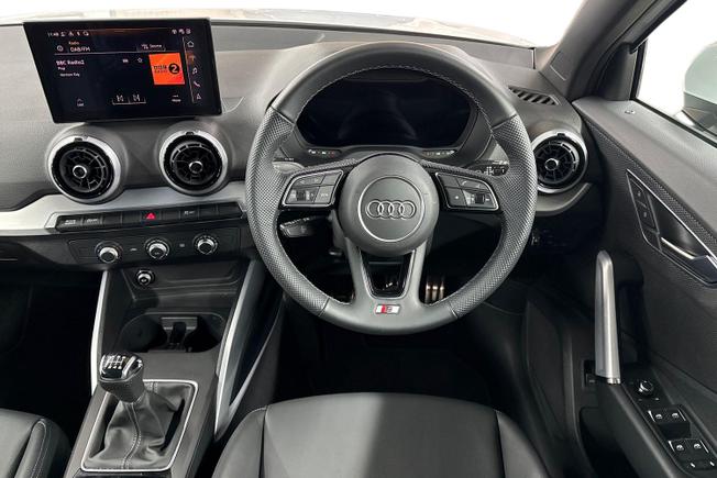 AUDI Q2 Photo 11