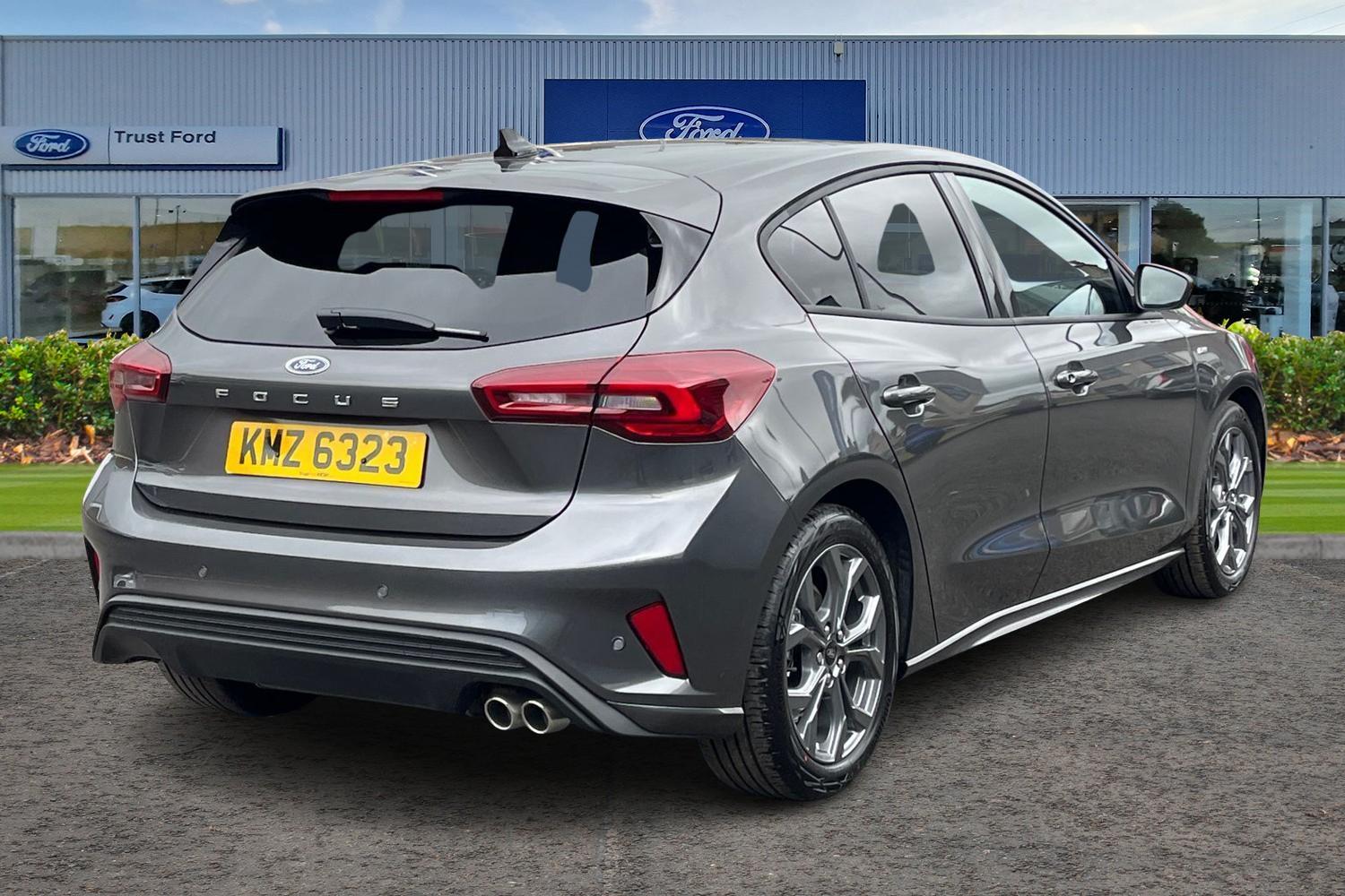 Ford FOCUS Photo 3